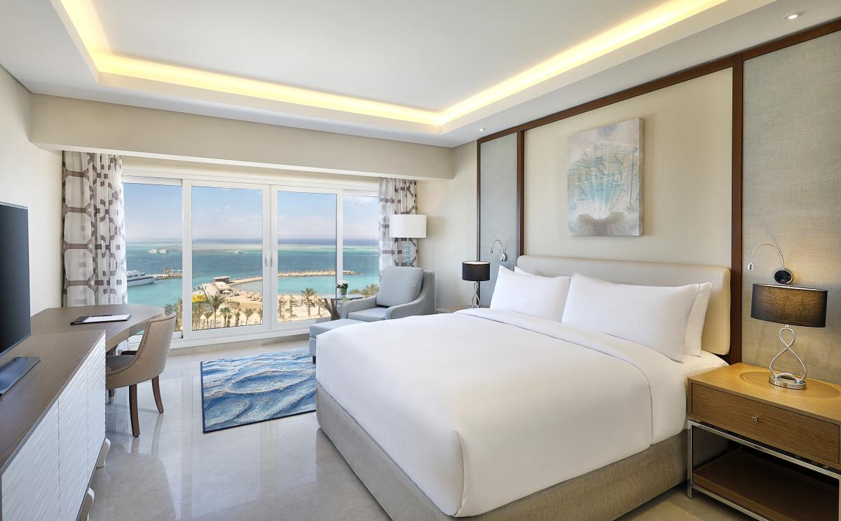 King_Deluxe_Room_Sea_View1
