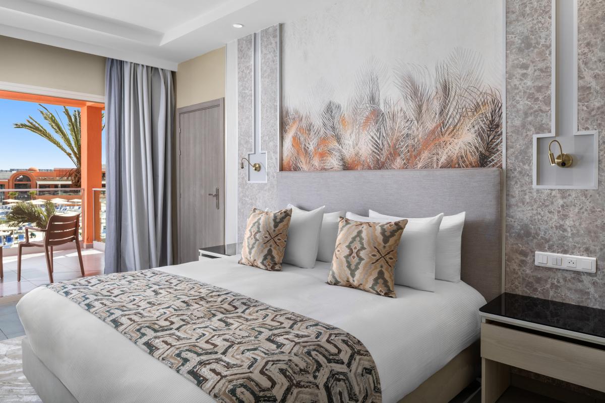 Deluxe_Family_2_connected_2